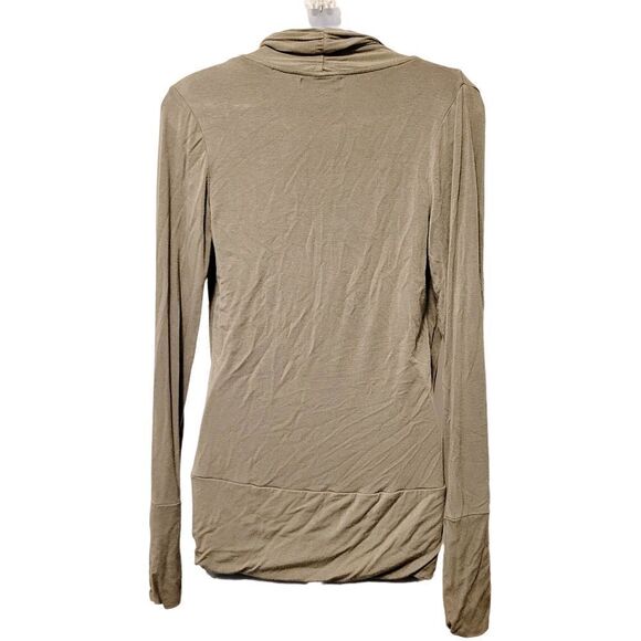 2/$20 Urban Behavior green/grey casual top blouse - Picture 3 of 4